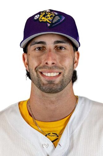 Moring enters record books but Mussels fall 8-7 in extras